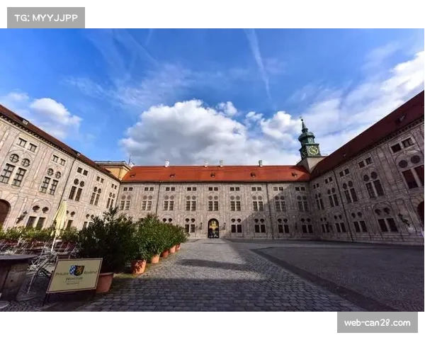 德甲俱乐部纪录片上映，更衣室真实镜头公开